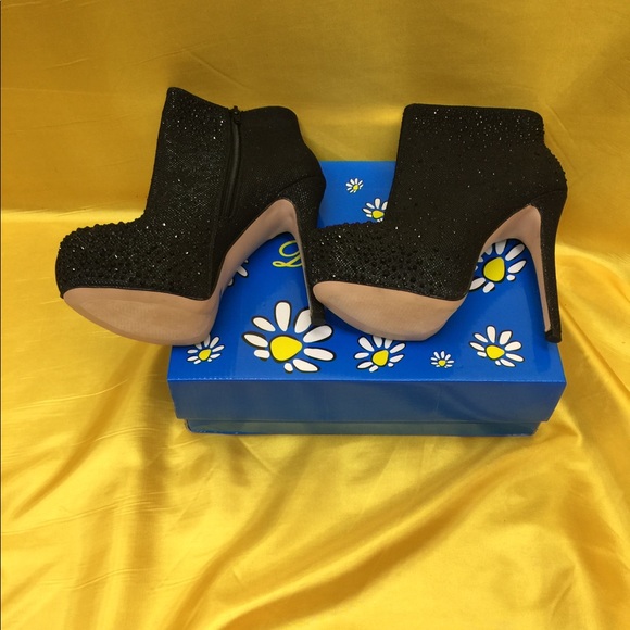 Sexy black heel ALL SIZES - Picture 3 of 8